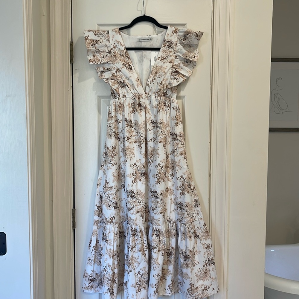 NWT Abercrombie & Fitch floral maxi